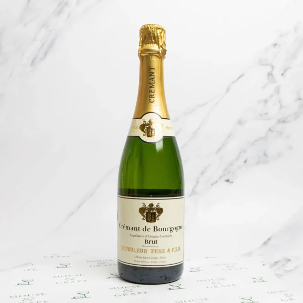 Crémant de bourgogne wine